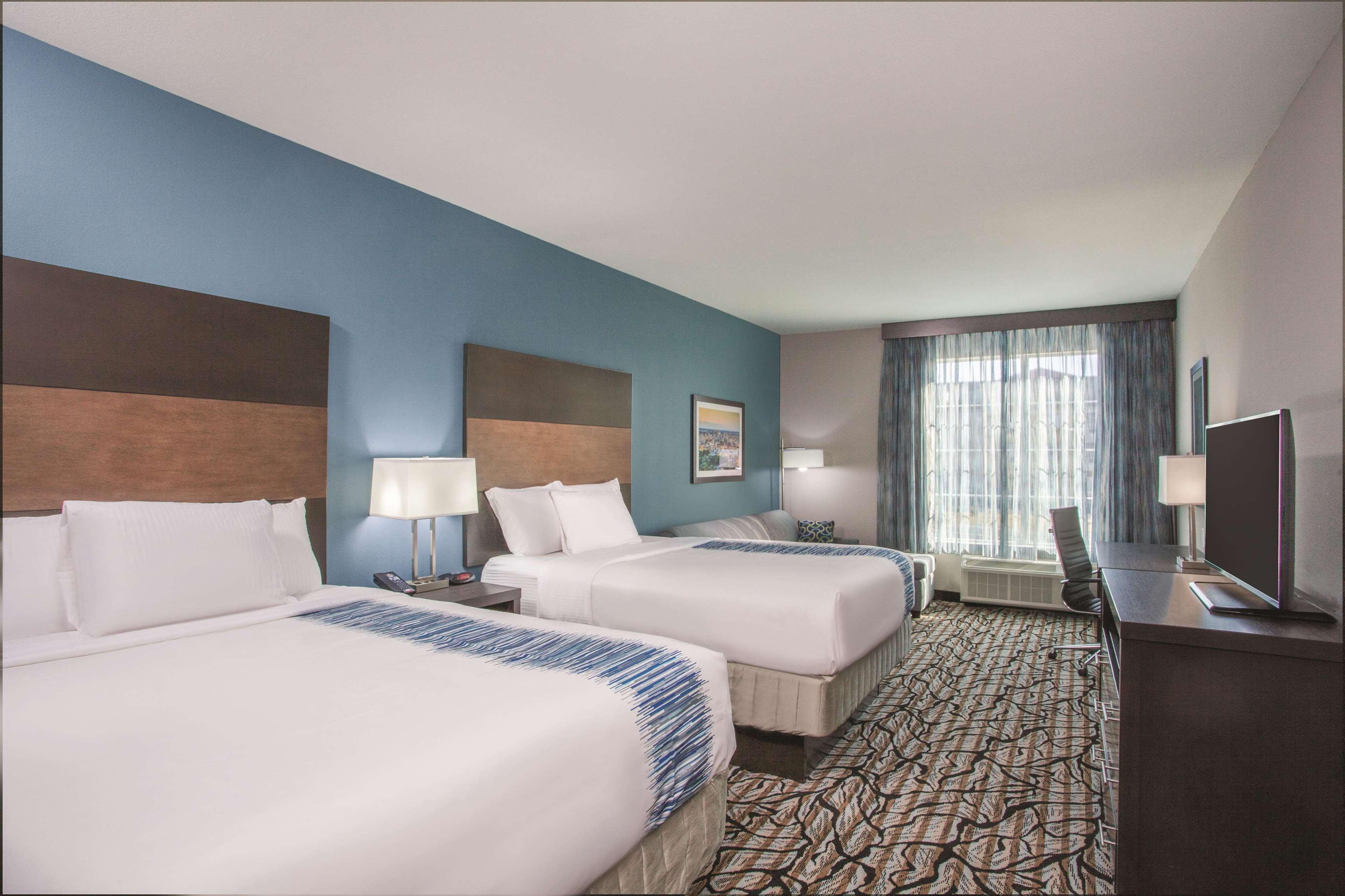 La Quinta By Wyndham Cullman Hotel Exterior photo