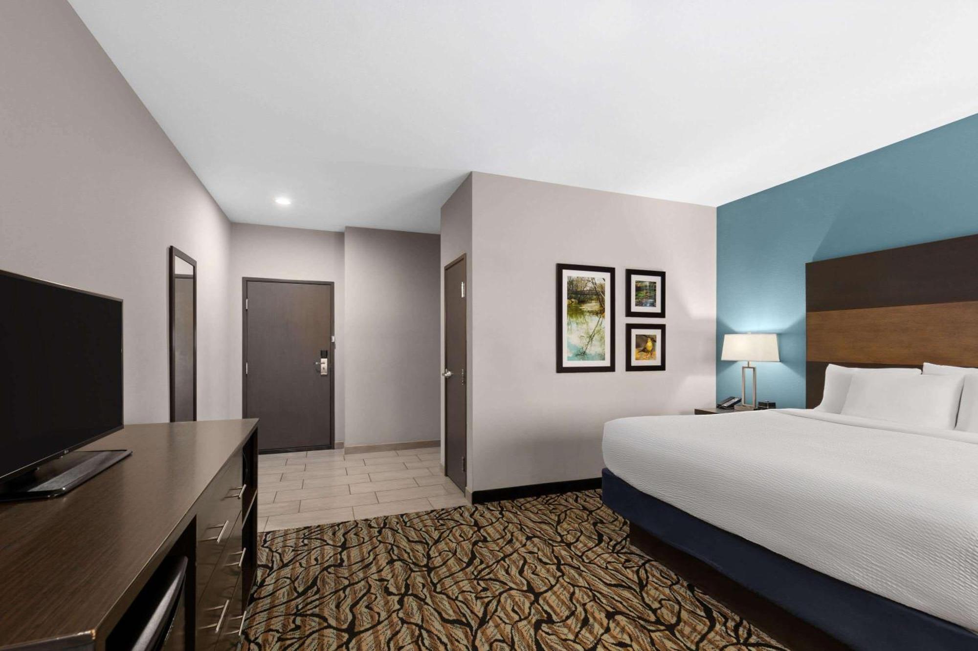 La Quinta By Wyndham Cullman Hotel Exterior photo