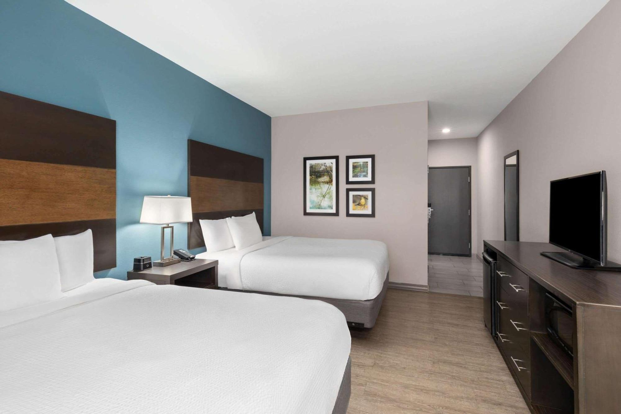 La Quinta By Wyndham Cullman Hotel Exterior photo