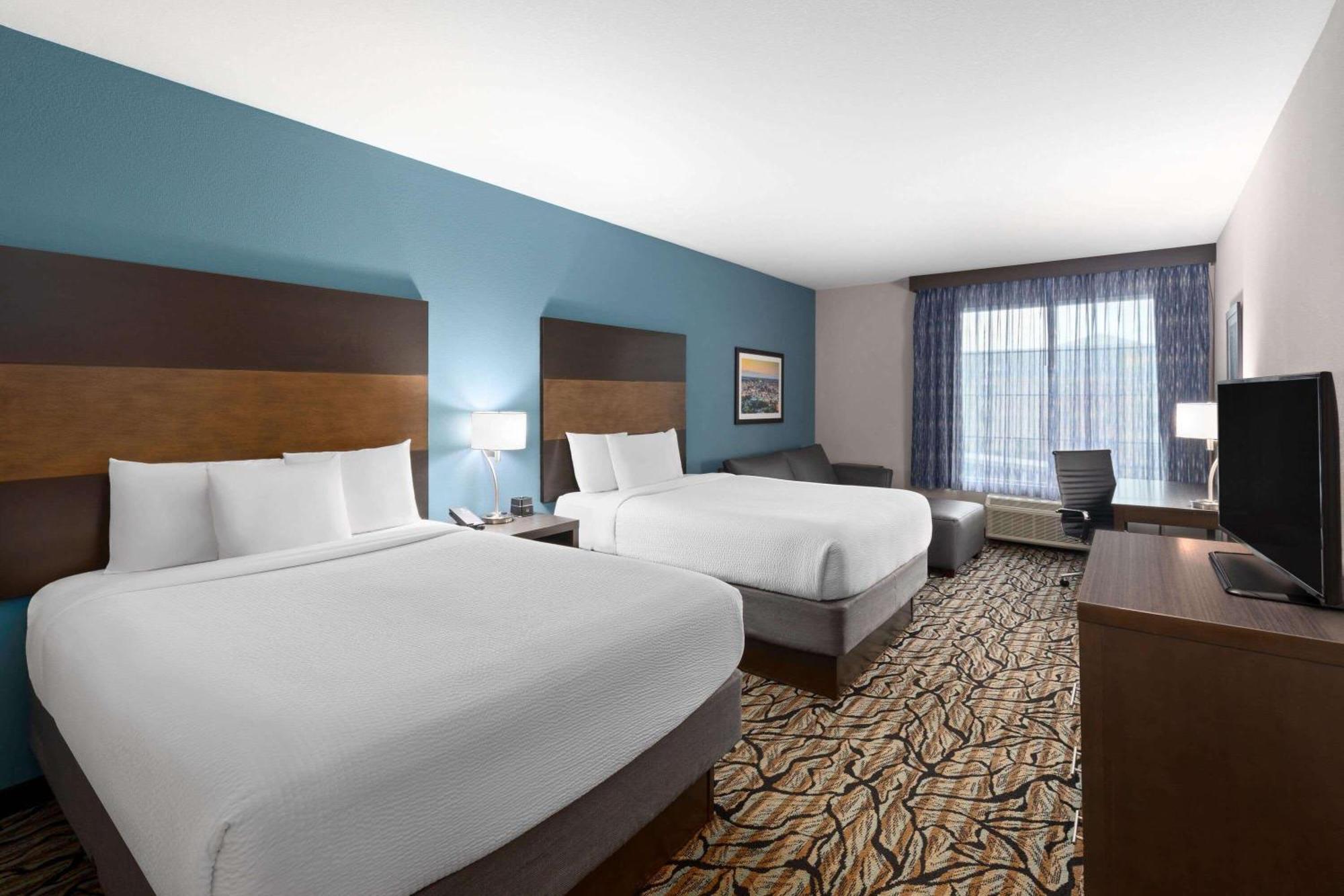 La Quinta By Wyndham Cullman Hotel Exterior photo