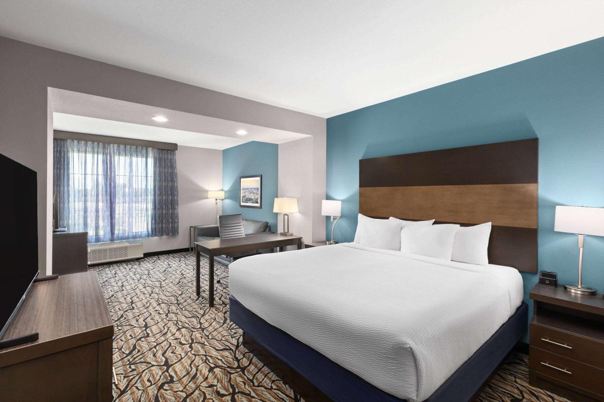 La Quinta By Wyndham Cullman Hotel Exterior photo