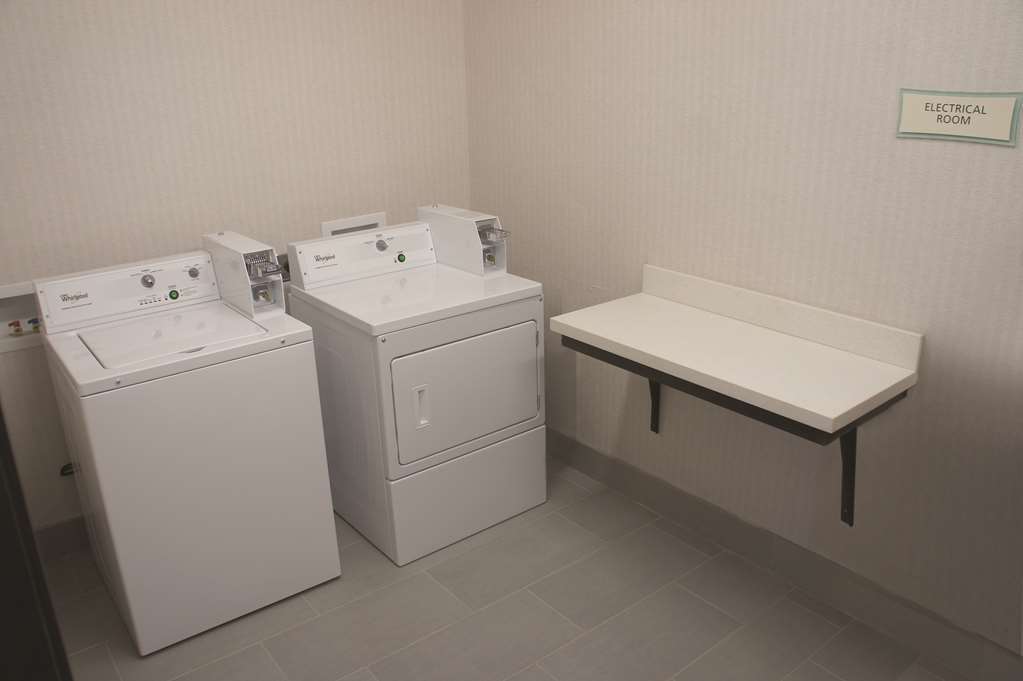 La Quinta By Wyndham Cullman Hotel Facilities photo