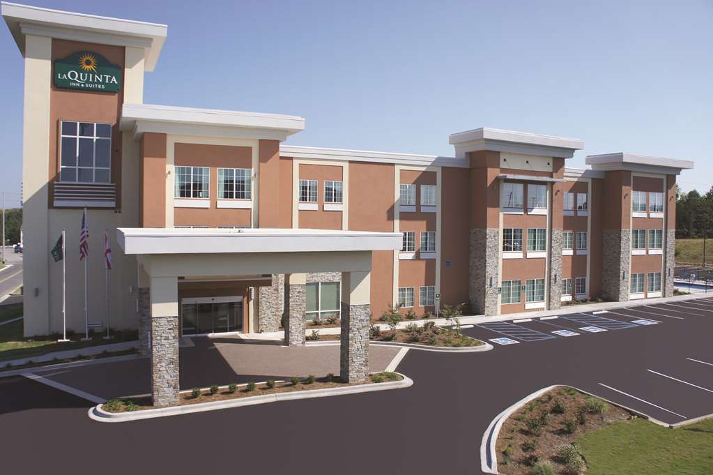 La Quinta By Wyndham Cullman Hotel Exterior photo