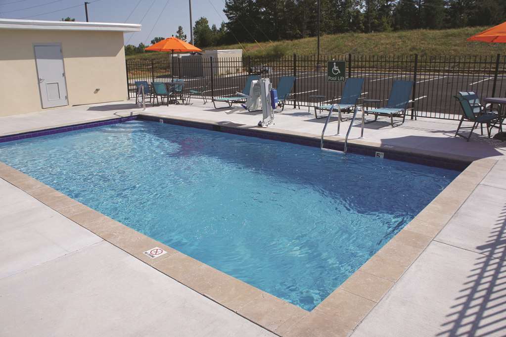 La Quinta By Wyndham Cullman Hotel Facilities photo